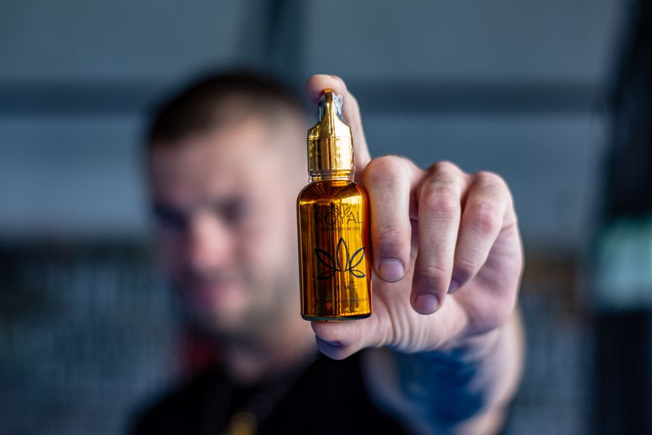 Unwind Naturally with These Premium Relaxing Cannabis Oils