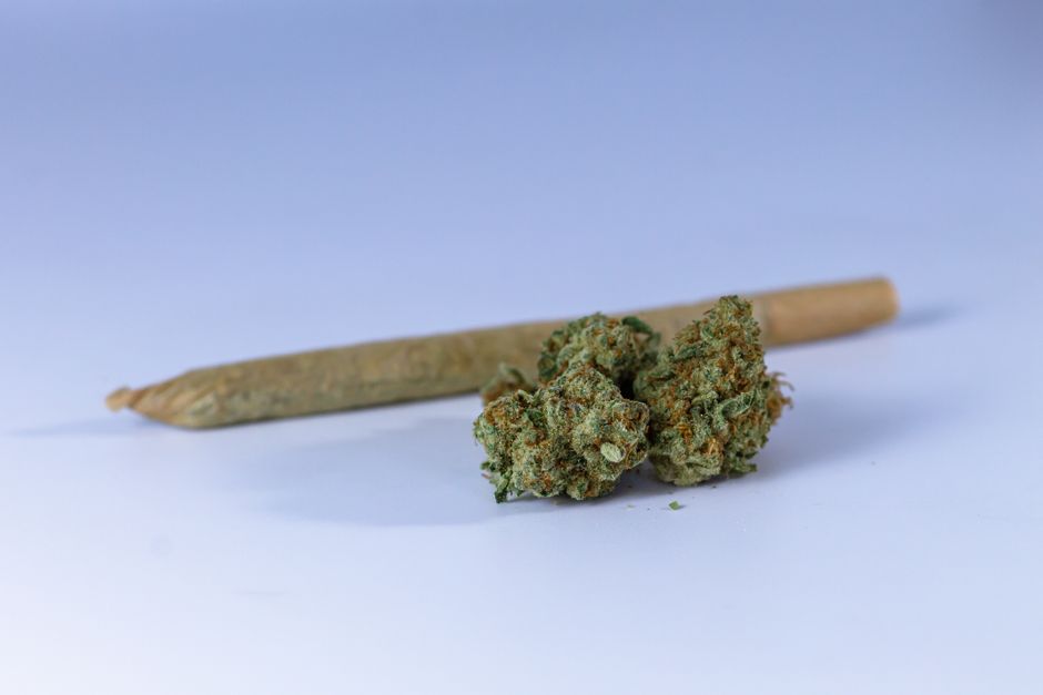 Don't Panic, Just Roll: Best Pre-Rolls for Relaxation and Anxiety Relief