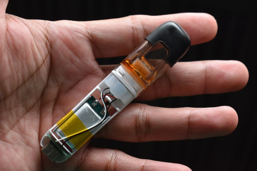 Why Are We Throwing Away Perfectly Good Disposable Vape Pen Batteries?