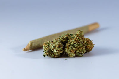 Why Cannabinoid Profiles Matter More Than THC Percentages